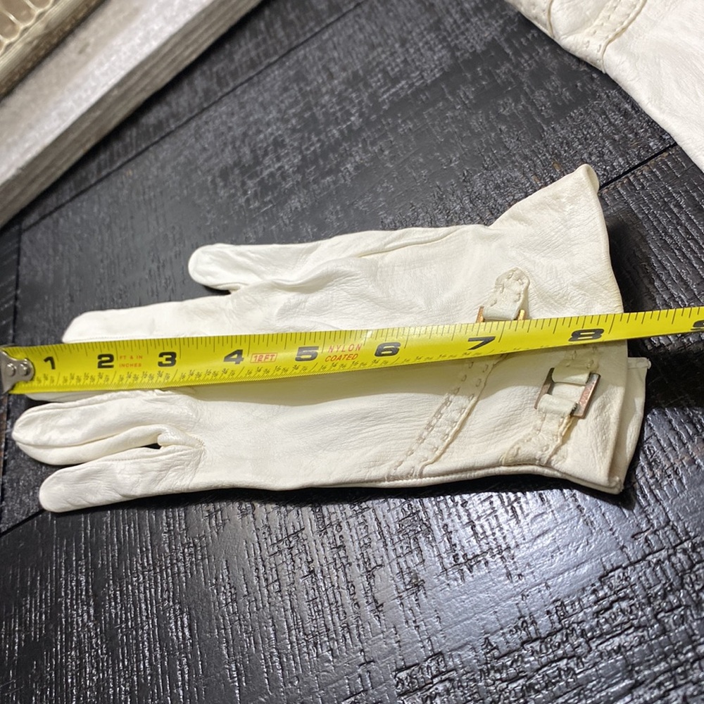 COPY - 2 Pairs Vintage Women’s Leather Gloves - Picture 12 of 16